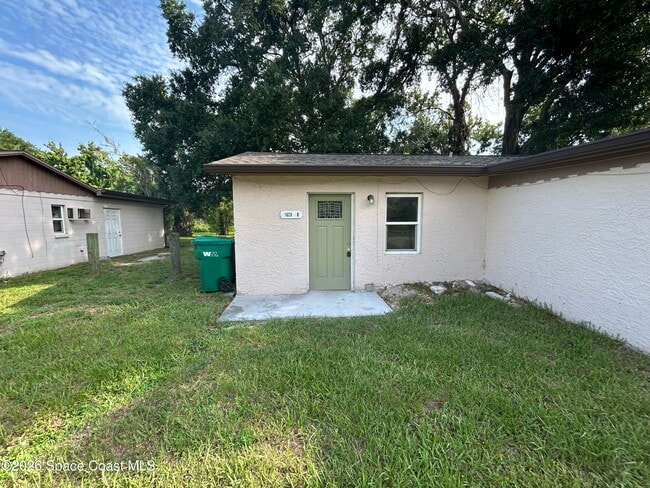 Photo - 1628 Sue Dr