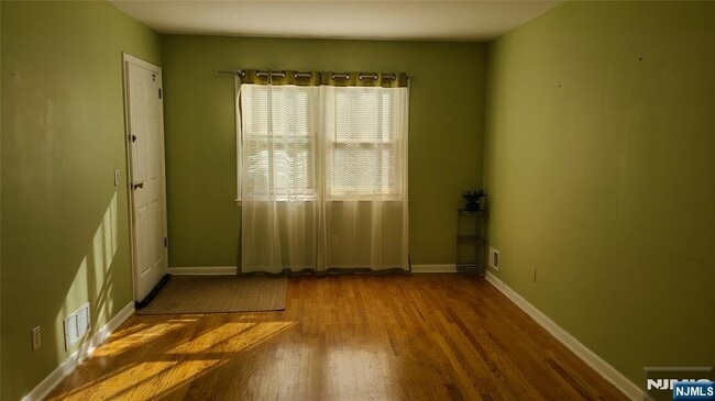 Photo - 114 Ackerman Ave