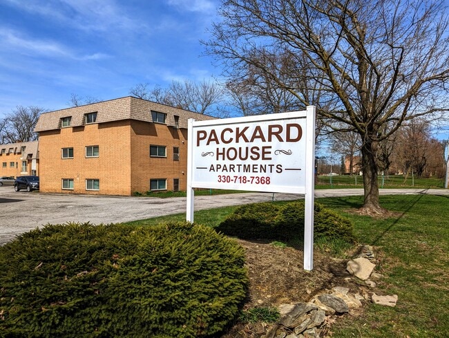 Packard House Apartments - Debo properties-Packard House