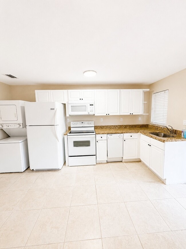 Photo - 700 SW 15th Ave Unidad 6