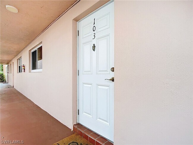 180 Turtle Lake Ct Unit 103