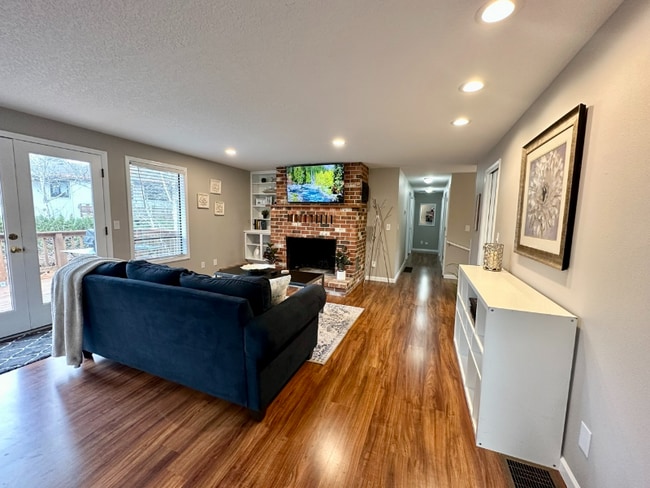 Building Photo - 12245 SW Ann Ct Rental