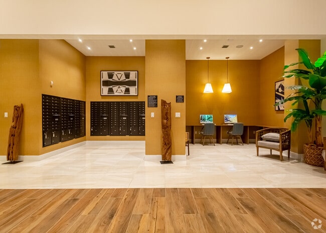 Photo - Blue Lagoon 7