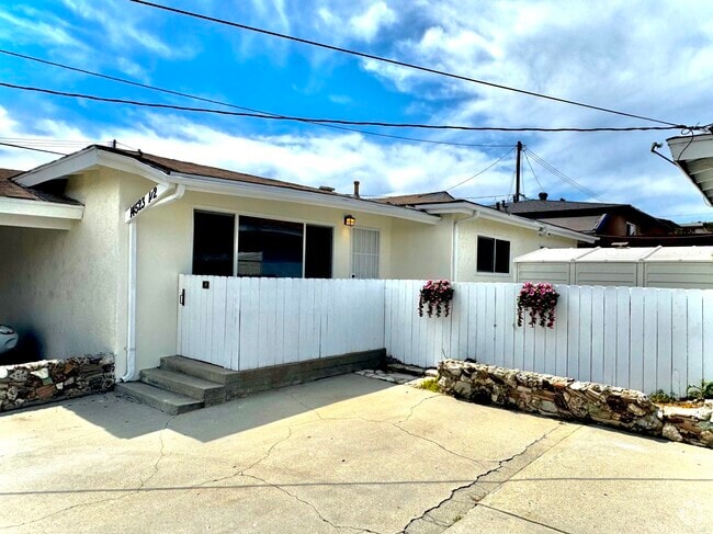 Building Photo - 14523 1/2 Firmona Ave Rental