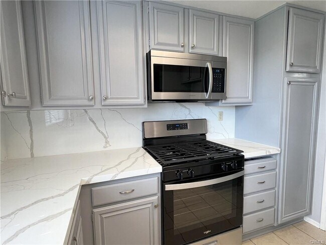 Photo - 44017 Kirkland Ave