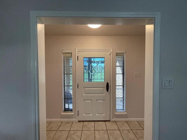 Photo - 5001 Blue Bluff Rd