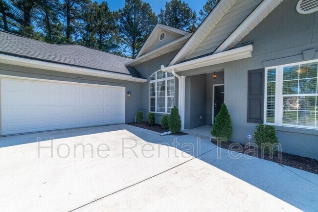 Photo - 326 Bristol Way