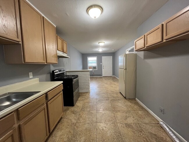 Photo - Two Bedrooms 1 Bath Unit at Sunnyside Duplexes