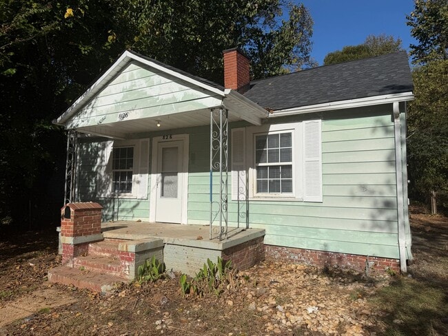 Adorable Two Bedroom Home! - Adorable Two Bedroom Home!