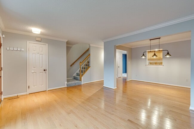 Photo - Fantastic townhome in Alexandria