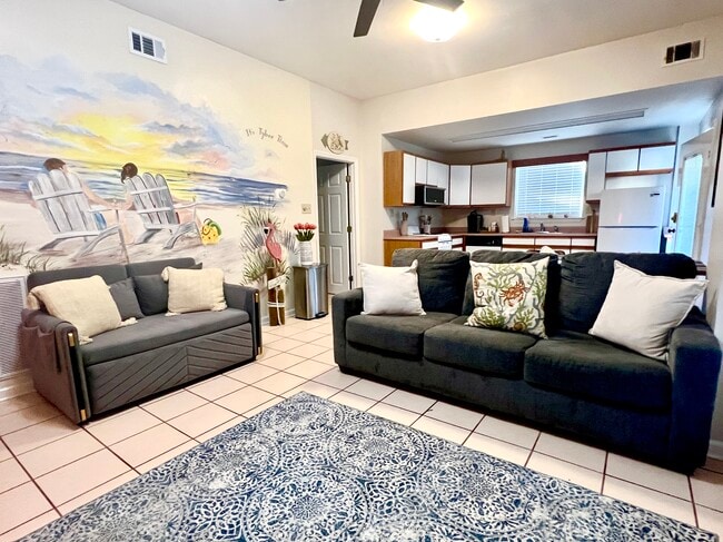 Photo - 301 Butler Ave Unidad 301B