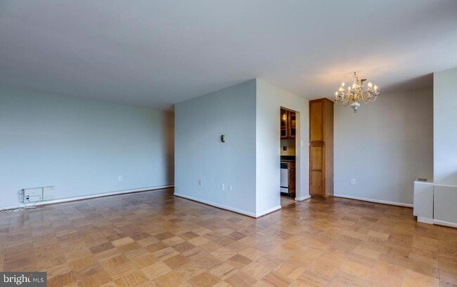 Building Photo - 4401 Cherry Hill Rd Unit 66