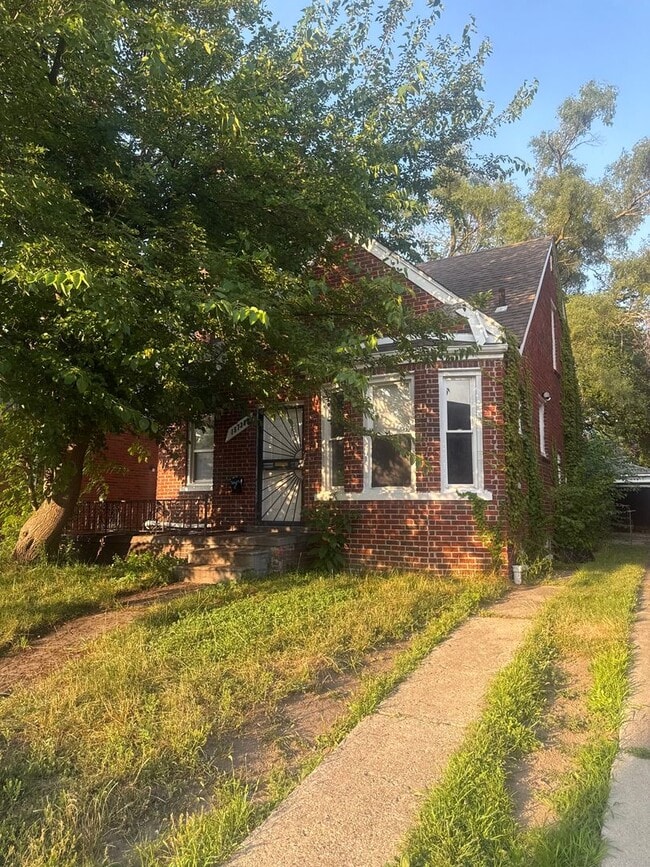 3 Bedroom Home In Detroit - 3 Bedroom Home In Detroit