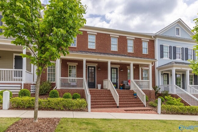 Building Photo - 40 Pine St