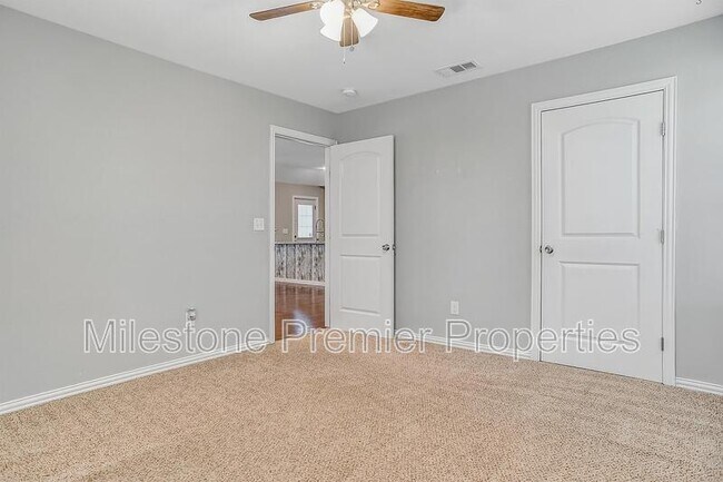 Photo - 1231 W Chestnut St