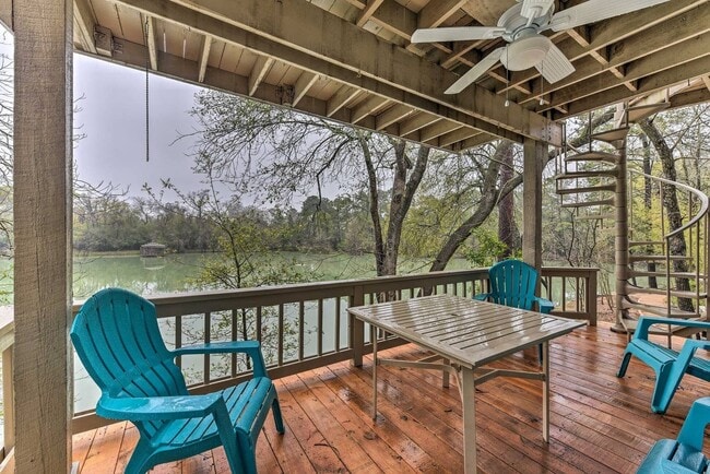 Lake Front Townhome with resort-like Views! - Lake Front Townhome with resort-like Views!