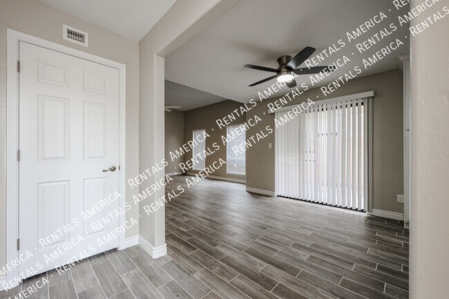 Photo - 16927 E Sabinas Dr