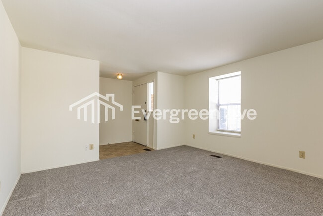 Photo - 5839 Troy Villa Blvd