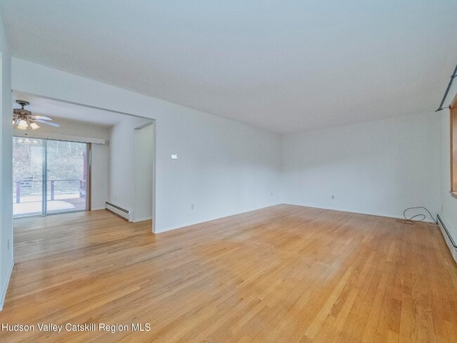 Photo - 30 Redwood Rd