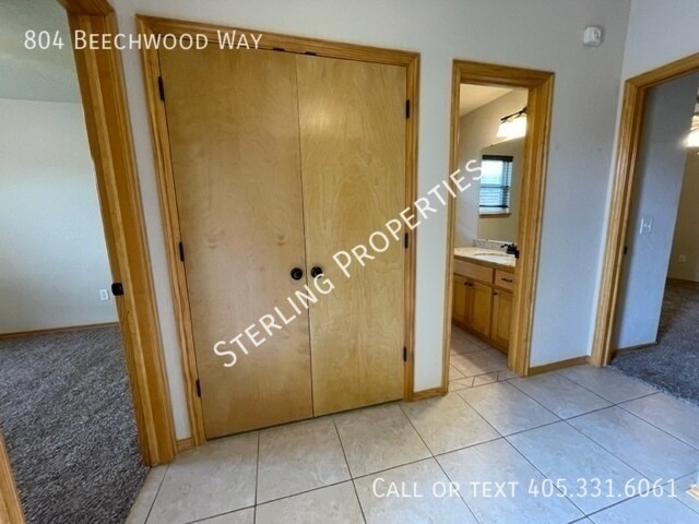 Photo - 804 Beechwood Way