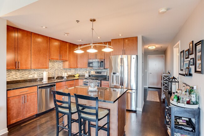 Photo - 929 Portland Ave Unidad 1807