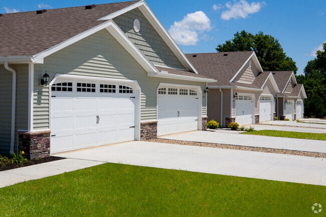 Building Photo - Redwood North Ridgeville Bagley Road Rental