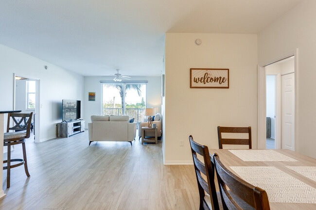 Photo - 802 W Windward Way Unit SI ID1306936P