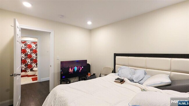 Photo - 7 Maple St Unit 1