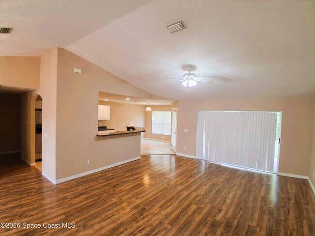 401 J T Sancho St SW