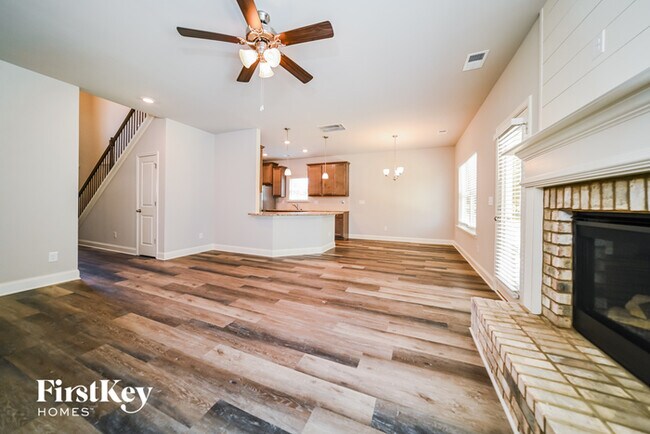 Photo - 206 Cheshire Dr