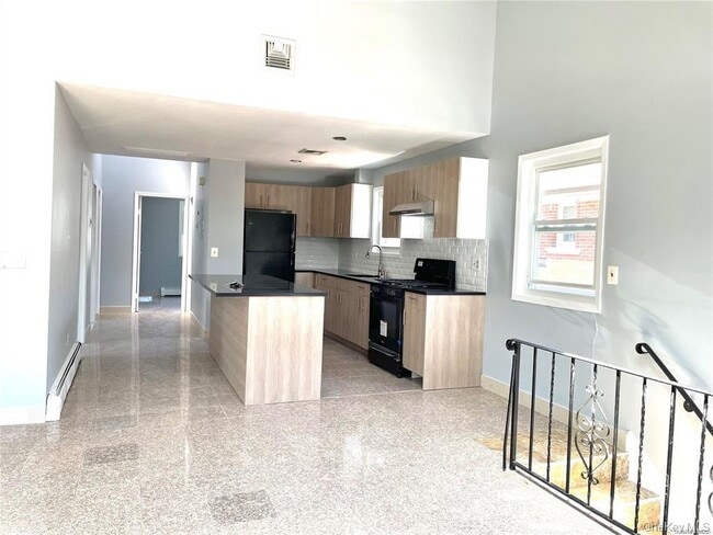 Photo - 256-15-256-58 58th Ave Unit 2