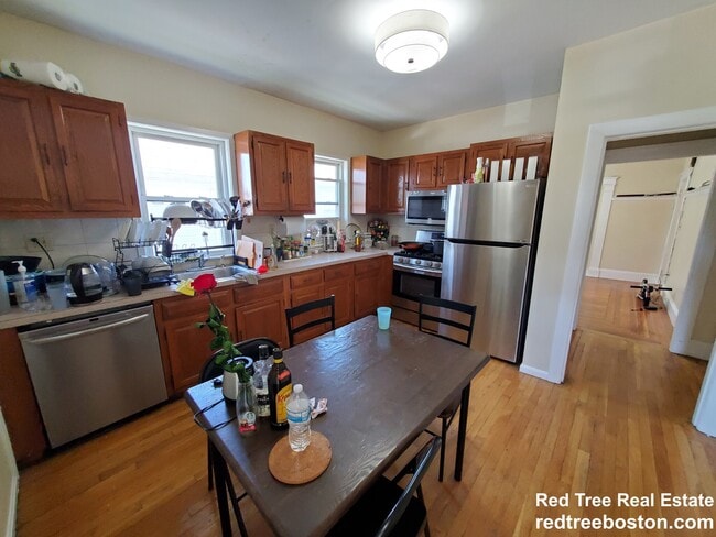 Photo - 270 Harvard St Unit 2