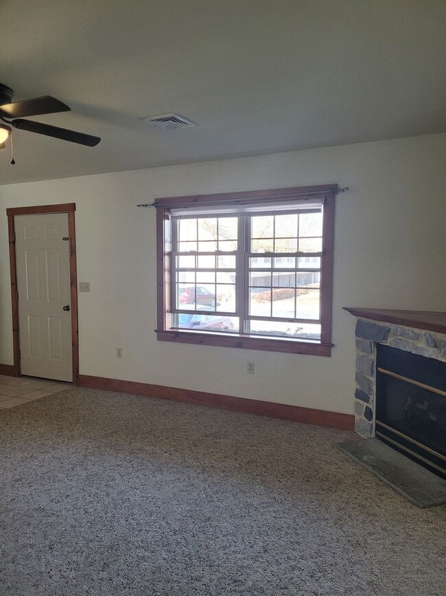 Photo - 3 bedroom 1.5 bathroom Townhome Leola