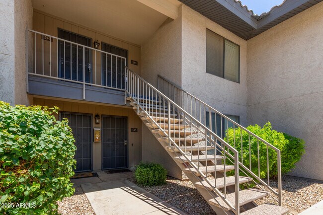 Building Photo - 1402 E Guadalupe Rd Unit 245 Rental