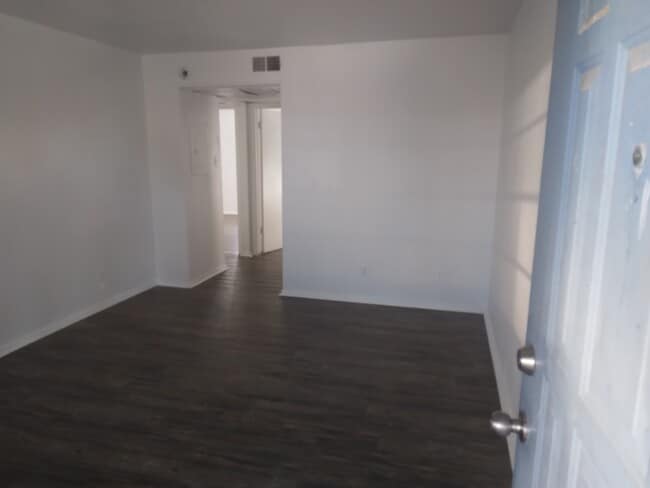 Photo - 621 Baker St Unidad 36