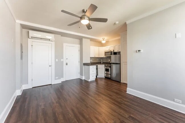 Photo - 817 W Lakeside Pl Unit 817 West Lakeside Place
