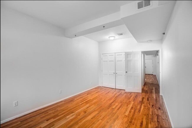 Photo - 132 Jefferson St Unit 2R