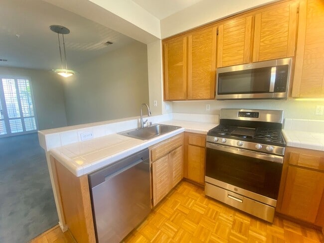 Photo - Elegant 2-Bedroom, 2.5-Bathroom Townhome for Rent - Milpitas!