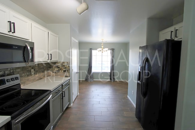 Photo - 16755 W Desert Bloom St