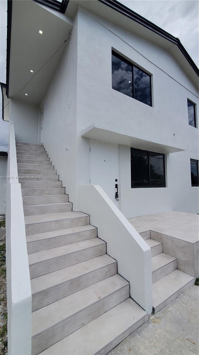 Photo - 6201 SW 22nd St Unit 2