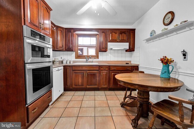 Photo - 2939 W Germantown Pike