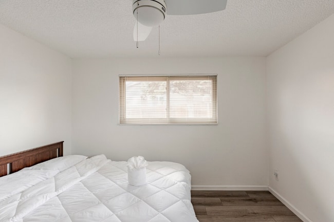 Photo - 6129 Wolff St