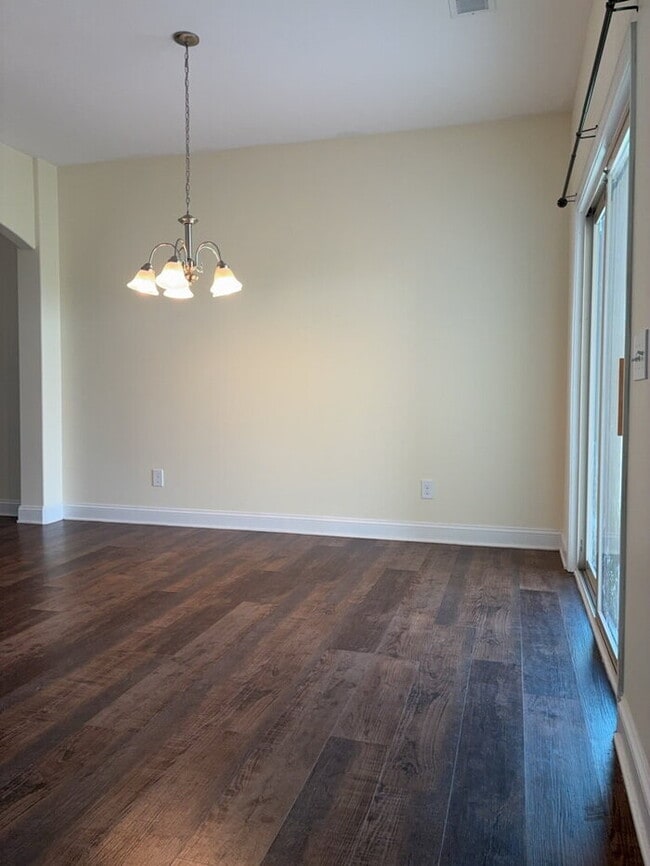 Photo - "Charming 3-Bedroom Home with 2 Full Baths in Greenville's Forest Ridge!"