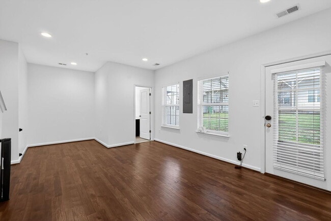 Building Photo - 4204 WOODSPRING Ln