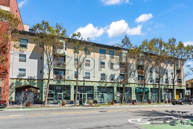 Building Photo - 135 Valencia St Rental