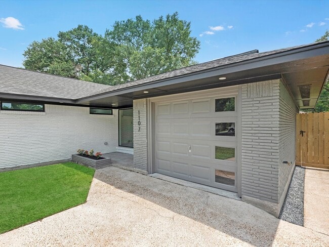 Photo - 1107 Stonecrest Dr