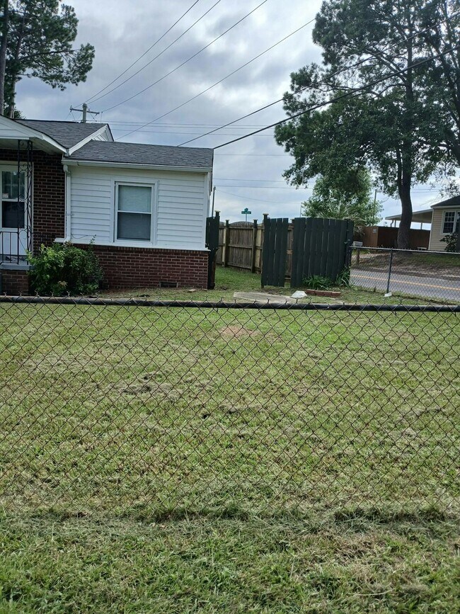 Photo - 3602 Rose Dr Unit 1