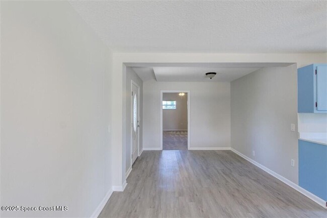 Photo - 331 Carmine Dr