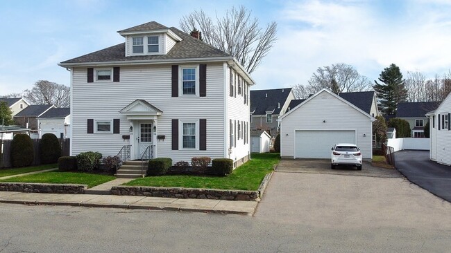 Building Photo - 116 Tolman St Unit 116
