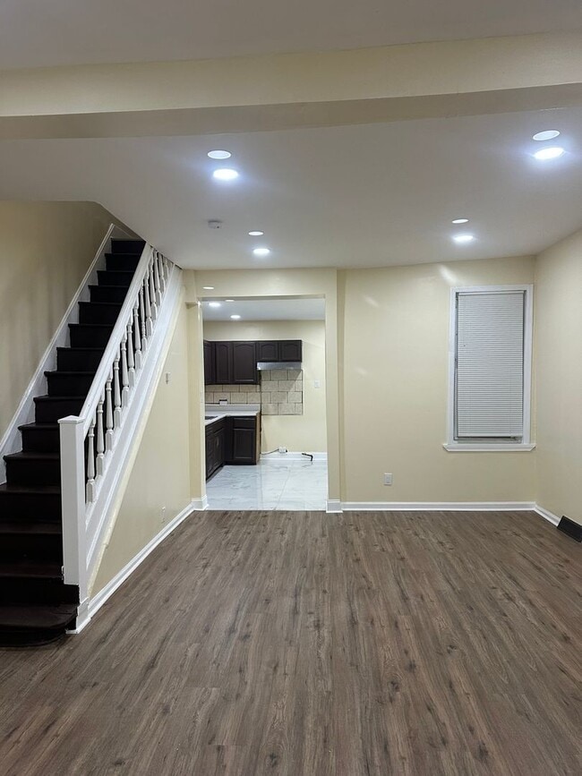 Photo - 922 Forrester Ave